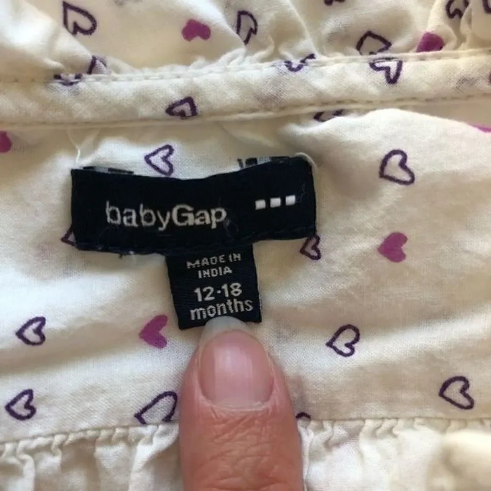 Baby Gap 12-18 Month Heart Button Down Shirt.